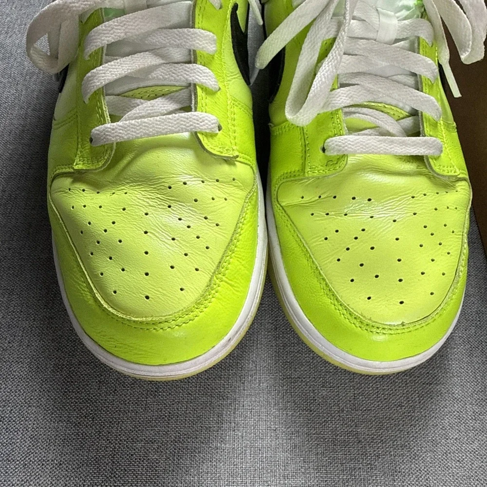 Nike‎ Dunk Low SE Volt Black/Total Orange Glow Men's Size 11.5 FJ4610-702